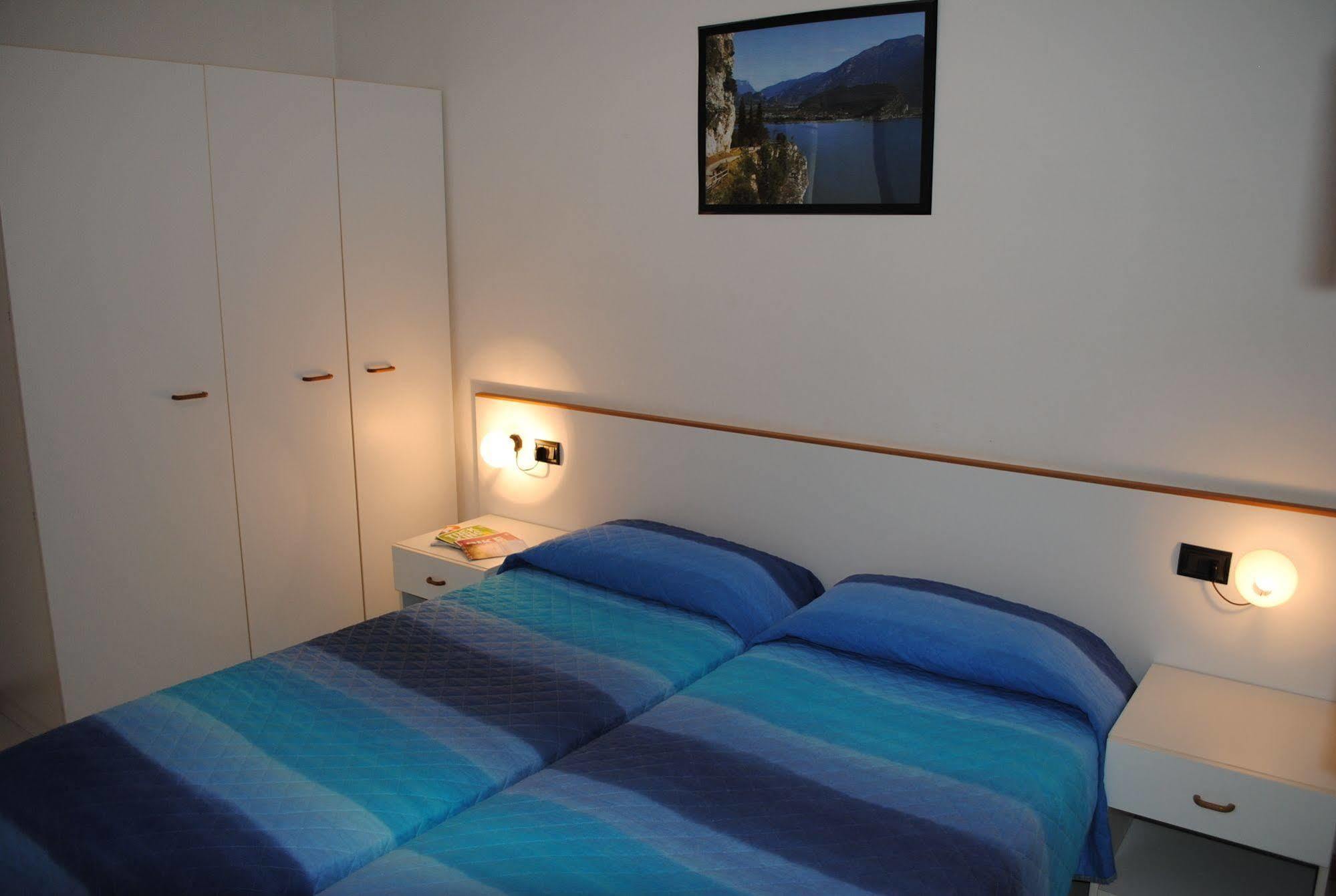 Residence Marina ริวาเดลการ์ดา ภายนอก รูปภาพ